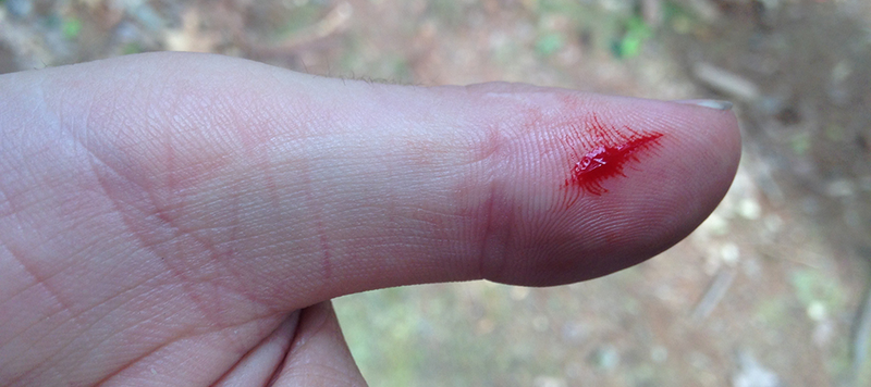 Illustration for article titled Adventure Testing The $10 Wal-Mart Multitool: What Could Go Wrong?